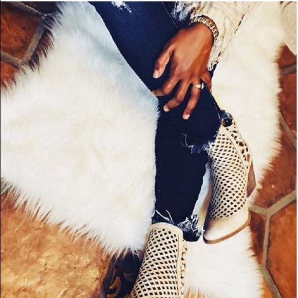 Nordstrom Coconuts by Matisse Booties - Picture 6 of 8